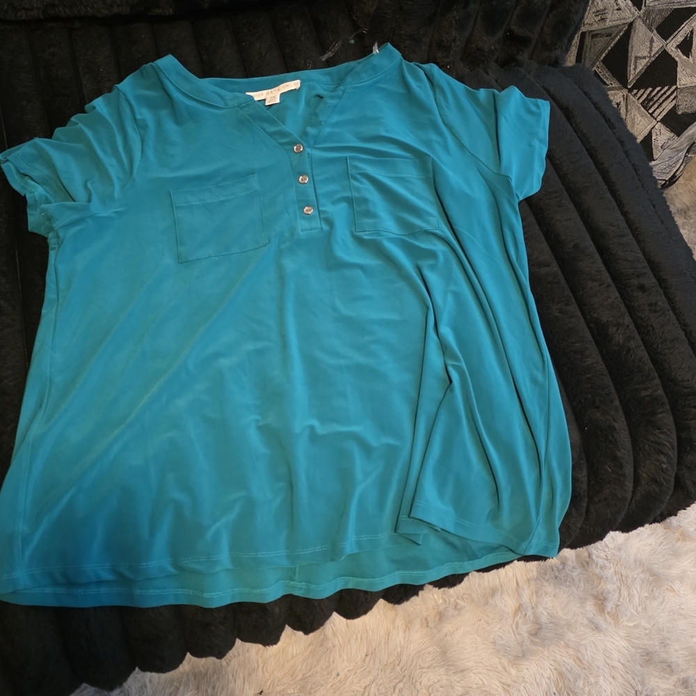 Elegant Teal Button-Down Women's Shirt